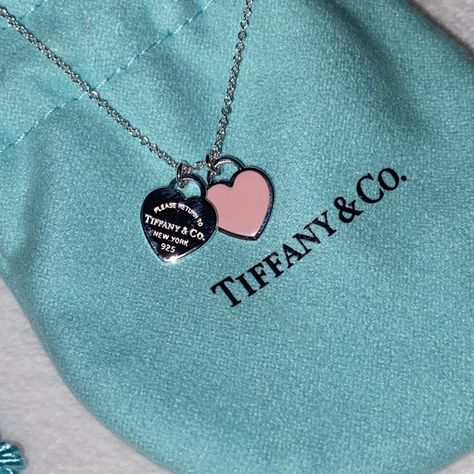 Tiffany And Co Necklace Aesthetic, Tiffany & Co, Tiffany And Co Aesthetic, Colar Tiffany E Co, Jewelry Tiffany And Co, Tiffany And Co Jewelry, Expensive Jewelry Luxury, Tiffany Necklace, Tiffany Jewelry