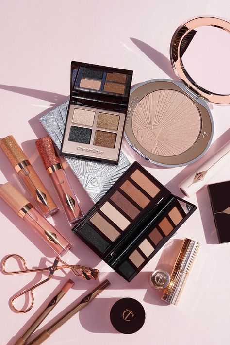 Charlotte Tilbury Holiday 2020 Collection Photos Of Makeup Products, Meakup Product Pic, Make Up Products Photography Cosmetics, Cosmetics Wallpaper, Basic Makeup Items, Makeup Products Photography, Makeup Poster, Makeup Luxury, Makeup Packaging