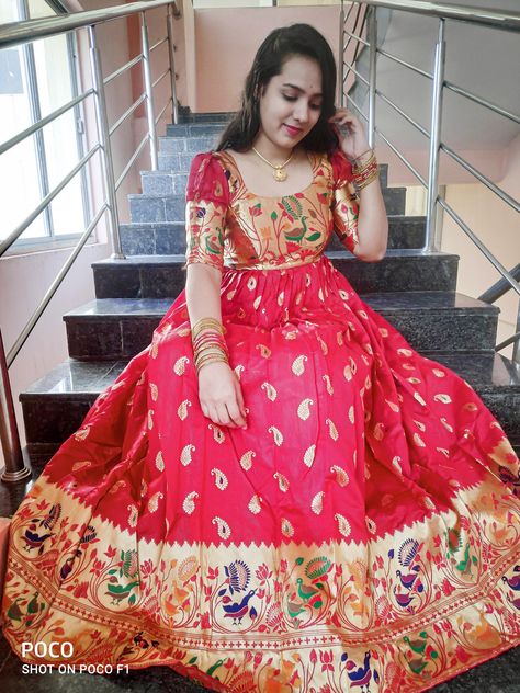 Exquisite pattu frock customised using a Paithani saree. Paithani Long Frocks, Pattu Frocks, Long Frock Models, Paithani Lehenga, Baby Lehenga, Frock Models, Saree Gowns, Gown With Jacket, Ikkat Dresses