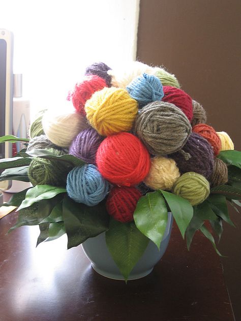 Ravelry: LesleyKnitsPretty's A Good Yarn Bouquet Knitting Humor, Ball Of Yarn, Yarn Storage, Crochet Humor, Yarn Ball, Yarn Projects, E Card, Yarn Shop, Yarn Art