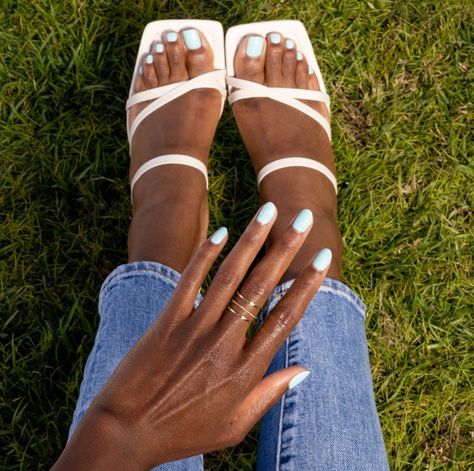 Opi Pedicure Colors, Beach Mani Pedi, Cruise Pedicure, Pink Mani Pedi, Mani And Pedi Ideas, Toe Nail Colours, Summer Mani Pedi, Best Pedicure Colors, Pedicure Inspiration