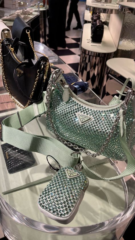 #prada #bag #swarovski #crystals #strass Expensive Brands, Prada Milano, Crystal Bags, Devil Wears Prada, Girly Bags, Pretty Bags, Luxury Shopping, Luxury Shop, Arm Candy