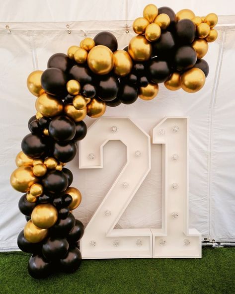 Mens 21st Birthday Party Ideas, 21st Male Birthday Decorations, 21st Theme Party Ideas For Guys, 21st Birthday Party Decorations For Guys, 21st Birthday Backdrop Ideas For Guys, Mens 21st Birthday Ideas Decorations, 21st Birthday Party Themes For Guys, 21st Birthday Ideas For Guys Party Theme, 21st Birthday Decorations For Guys Decor