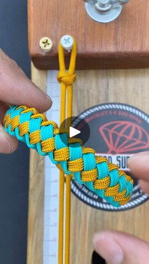 Dna Paracord Tutorial, Paracord Cube Tutorial, Scooby Strings Tutorial, Macrame Summer, Mated Snake Knot Paracord, Paracord Scorpion, Summer Lifestyle, Paracord Survival, Paracord Bracelet