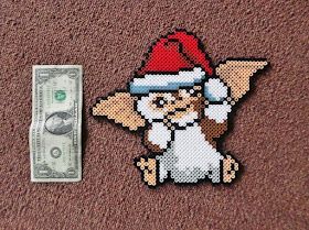 Perler Christmas, Ridiculous Gifts, Gizmo Gremlins, Pixel Planet, Black Fingers, Christmas Perler Beads, Easy Perler Bead Patterns, Pixel Beads, Hamma Beads