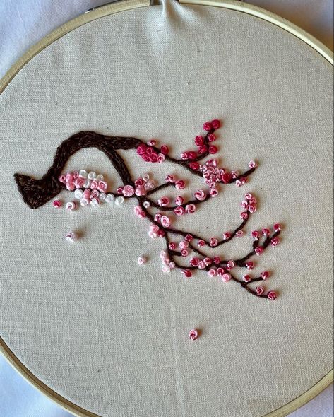 Cherry Blossom Branch Embroidery, Cherry Blossom Applique, Sakura Embroidery, Cherry Blossom Embroidery, Japanese Quilt Patterns, Knit Embroidery, Blossom Embroidery, Simple Hand Embroidery Patterns, Abstract Embroidery