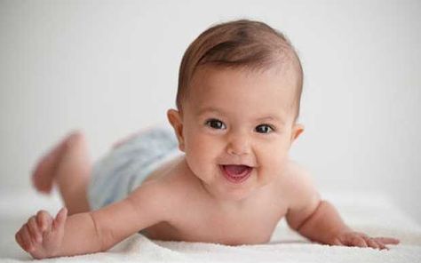 Baby Boy Images, Popular Baby Names, Baby Reading, Breastfed Baby, Baby Images, Foto Baby, Baby Skin Care, Carrie Fisher