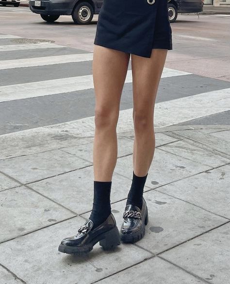 black loafer shoes paired with black high ankle socks and a black mini skirt, summer outfit ideas, all black outfit, black on black on black #loafers #socks #summer #fall #fallfashion #summerstyle #outfits #outfitideas #fashion #style | @julia_ruelas on ig Heel Loafers Outfit Style, Heeled Loafers Outfit Aesthetic, Moccasin Shoes Women Outfit, How To Style Loafers Summer, Steve Madden Loafers Woman, Heeled Loafers Outfit Dress, Loafers With Heels Outfit, Outfits With Heeled Loafers, Chunky Heel Loafers Outfit