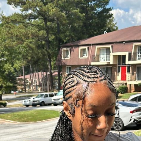 Braids By Tee on Instagram: "No filter 😍straight art🥵 • • • • #Atlantahairstylist #atlbraids #braidsatlanta #mediumtwist #atlantabraider #Atlanta #theshaderoom #feedinbraids #cornrows #lemonadebraids #atlantatwist #supportblackbusinesses #AtIHair #atlantatwist #passiontwist #boxbraids #protectiveStyles #blacklivesmatter #smallfeeders #jumbobraids #Ropetwist #knottlessbraids #microtwist #bohemian #bestbraidstyles #boho #bohostyle #bohemianbraids #smallcornrows #aliciakeys #jaydawayda" Bohemian Straight Back Braids, Back Braids, Small Cornrows, Straight Back Braids, Best Braid Styles, Back Braid, Micro Twists, Bohemian Braids, Jumbo Braids