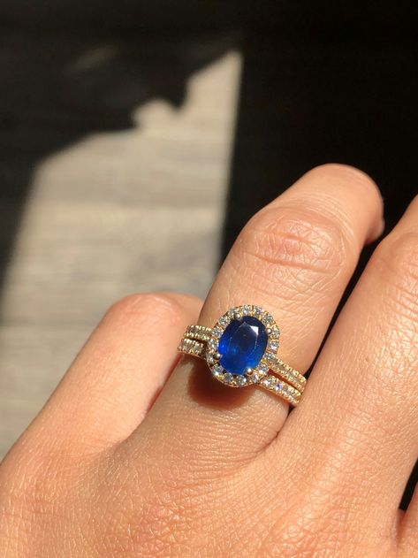 Princess Diana Ring With Wedding Band, Saphire Engament Ring Halo, Blue Sapphire Engagement Ring With Wedding Band, Sapphire Ring Gold Band, Gold And Sapphire Ring, Saphire Engament Ring Set Gold, Saphire Engament Ring Set, Gold Sapphire Engagement Ring, Halo Diamond Ring Set