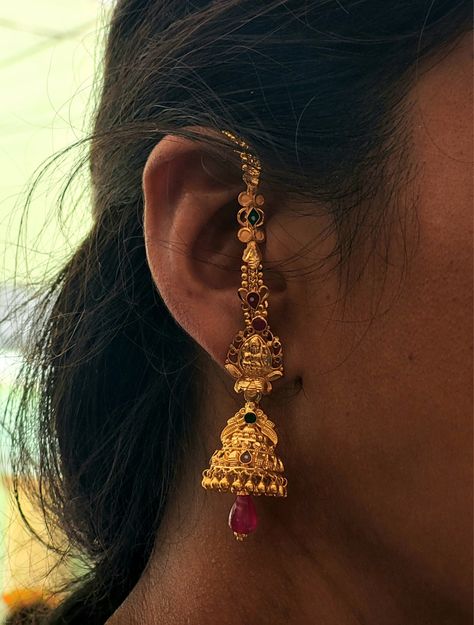 Gold Ear Chain Designs, Maatilu Designs Gold, Gold Buttalu Designs, Long Chain Earrings Gold, Gold Buttalu, Modular Bed, Gold Jhumkas, Latest Earrings Design, Indian Gold Jewellery Design