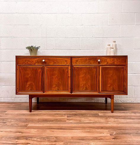 Restored Drexel Declaration Walnut Mid Century Modern Sideboard / Credenza Drexel Declaration, Walnut Buffet, Mid Century Modern Sideboard, Modern Sideboard, Credenza Sideboard, Modern Credenza, Dark Walnut, Midcentury Modern, Credenza