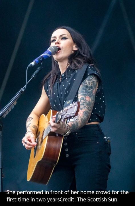 Amy Mcdonald, Amy Macdonald, Female Musicians, Guitar Stuff, Iron Maiden, Good Music, Singers, Musician, My Love