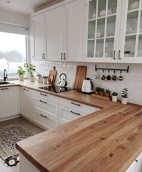 Closed Kitchen, Interior Design Per La Casa, Small Kitchen Decor, House Design Kitchen, Classic Kitchens, Kitchen Inspiration Design, Kitchen Style, Modern Interior Design, 인테리어 디자인