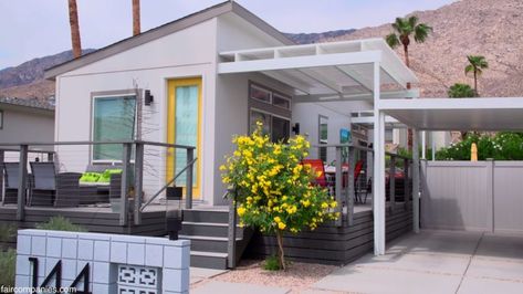 Trailer Park Transformed into Modernized Tiny Home Community in Palm Springs 006 Trailer House Remodel, Tiny Home Community, Shipping Container Home Builders, Trailer Homes, House Development, Trailer House, Ranch Living, Pre Fab Tiny House, Mobile Home Decorating