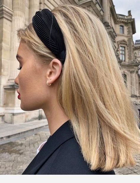 Parisian Be Like on Twitter: "… " Hair Blond, Black Headband, Good Hair Day, Hair Envy, Grunge Hair, Headband Hairstyles, Hair Day, Pretty Hairstyles, Hair Looks