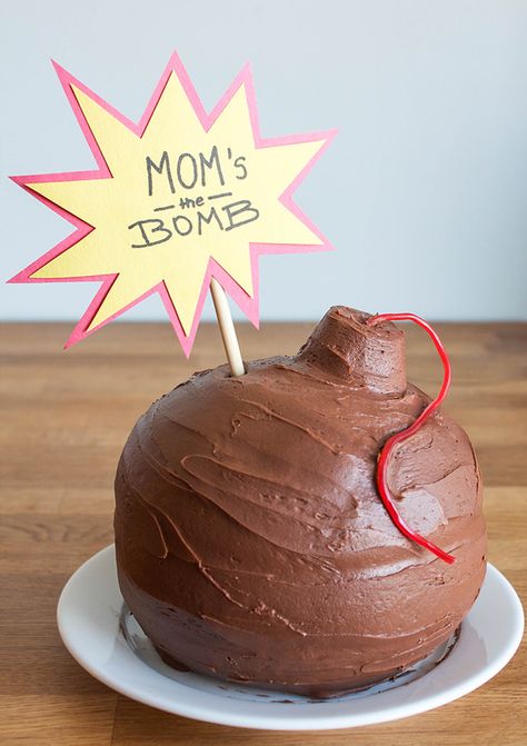 "Mom's the Bomb" Mother's Day Cake ⋆ Handmade Charlotte Frosting Color Chart, Bomb Cake, Mothers Day Desserts, Birthday Cake For Mom, Frosting Colors, Homemade Food Gifts, Valentines For Mom, Diy Cupcakes, Handmade Charlotte