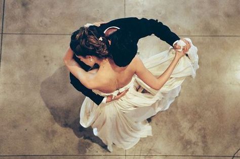 Gorgeous view from above of the first dance. Love!! Ballet Wedding, Tessa Gray, Trendy Wedding, The Dance, First Dance, Wedding Pictures, Bride And Groom, Future Wedding, Love Story