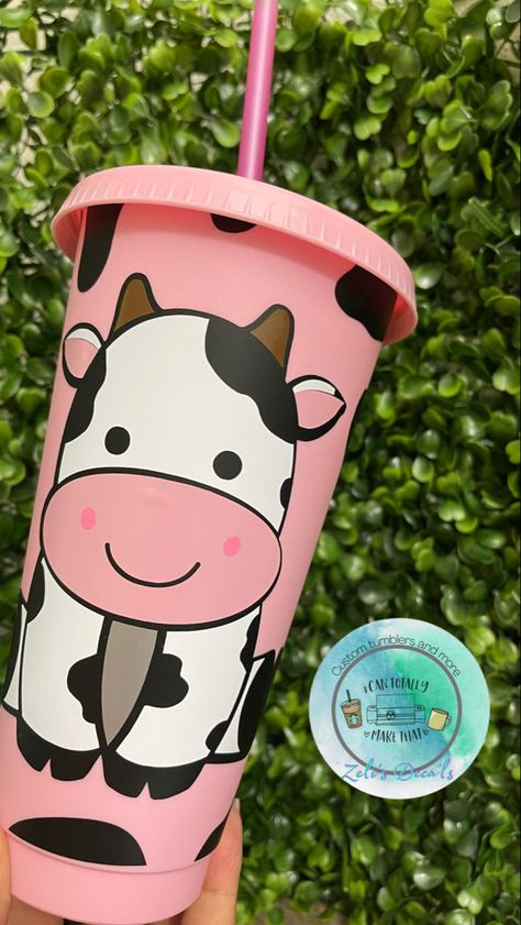 Personalized cup with straw Hello Kitty Bathroom, Starbucks Cup Design, Girls Cup, Farm Animals Birthday Party, Starbucks Diy, Rhinestone Projects, Strawberry Decorations, Farm Animal Birthday, Custom Starbucks Cup