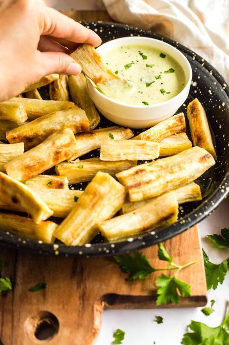 Yuca Fries, Fries Recipe Oven, Yuca Recipes, Cassava Recipe, Cilantro Garlic Sauce, Paleo Appetizers, Yam Or Sweet Potato, Vegan Baked, Gluten Free Appetizers