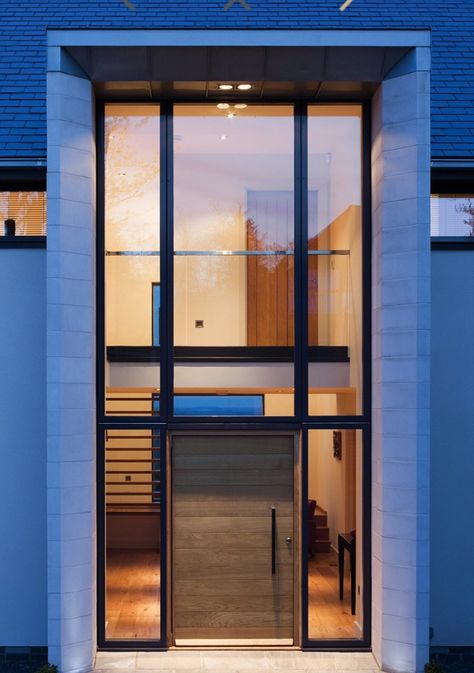 Glass Entrance, Front Doors Uk, Glass Entrance Doors, Modern Entrance Door, Chirstmas Decor, Contemporary Front Doors, Modern Entrance, Modern Front Door, Casa Country