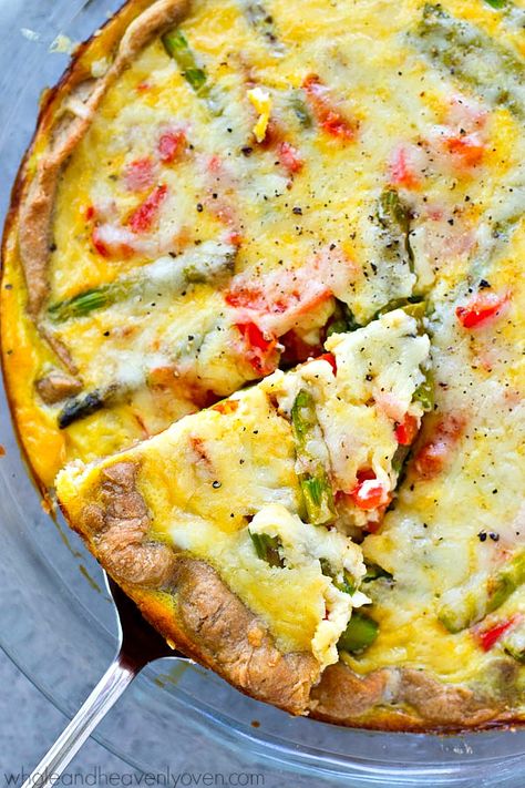 Red Pepper Quiche, Pepper Quiche, Cheddar Quiche, Fancy Brunch, Asparagus Quiche, Delicious Quiche, Breakfast Quiche Recipes, Easy Brunch Recipes, Breakfast Quiche