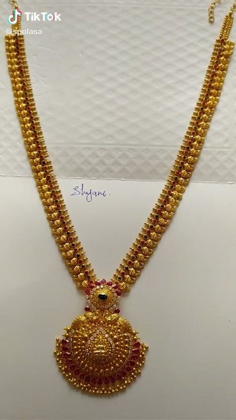 Beautifully crafted gold finger rings undefined undefined undefined Gold Long Chain Designs For Bride, Long Chains Indian Gold, Long Gold Necklace Indian, Long Chain Designs Gold, Long Necklace Gold Indian, Long Haram Gold Jewellery Designs, Gold Haram Designs, Indian Gold Necklace Designs, Haram Designs