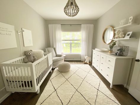 Organization Nursery, Modern Baby Room, Baby Nursery Inspiration, Baby Room Organization, Baby Room Neutral, Baby Room Themes, Baby Nursery Neutral, Baby Boy Room Decor, Girl Nursery Room