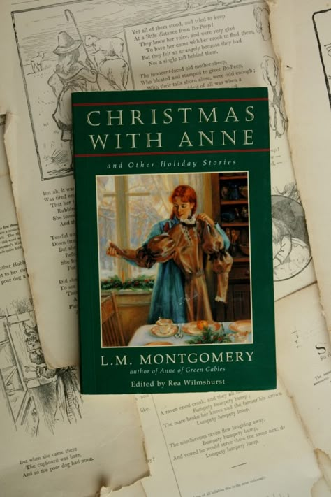 Winter Books To Read, Chirstmas Books, Classic Christmas Books, Anne Of Green Gables Books, Anne Of Green Gables Book, Anne Of Green Gables The Continuing Story, Lm Montgomery, Winter Reads, L M Montgomery