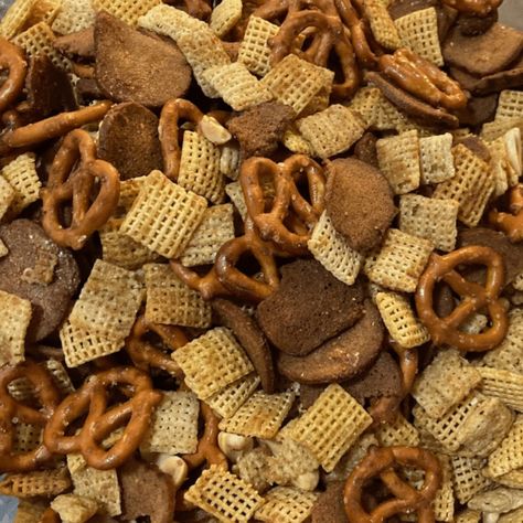 Chez Mix Recipes, Chec Mix Recipe, Bold Chex Mix Recipe, Chex Mix Original, Chex Mix Recipes Original, Original Chex, Party Mix Recipe, Bagel Chips, Bagel Bites