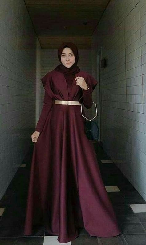 Dress Perpisahan Hijab, Ootd Perpisahan, Dress Promnight Hijab, Muslim Fashion Dress Gowns, Muslimah Dress Party, Dress Hijab Party, Hijab Prom Dress, Hijab Gown, Fesyen Islam