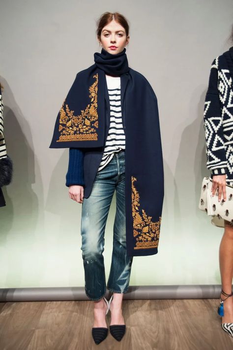 J Crew Fall, Jcrew Fall, How To Wear A Scarf, Jcrew Collection, New York Fall, Popsugar Fashion, How To Wear Scarves, Fall 2015, London Fashion Week