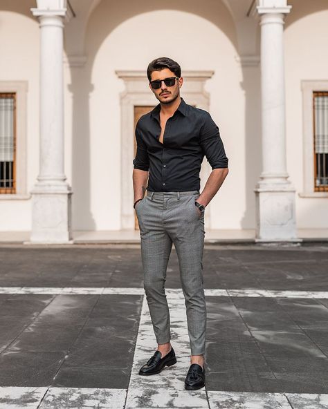 Zara Men on Instagram: “Would you wear this outfit?! — Follow @omarspaneshi 😎 — Comment below 👇🏻 — . . . . . . #mensfashiontips #mensfashionblogger…” Mens Clubbing Outfits, Mens Club Outfits, Night Club Outfits Men, Going Out Outfits Men, Club Outfits Men, Clubbing Outfit, Club Attire, Party Outfit Men, Party Outfits Night