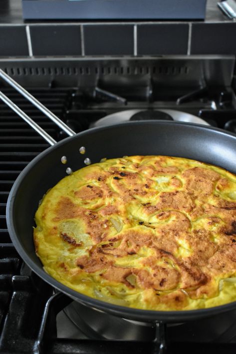 Stovetop Onion Frittata – mad & delicacy Stove Top Frittata Recipes, Stovetop Frittata, Onion Frittata, Easy Frittata Recipe, Easy Frittata, Frittata Recipe, Stove Top Recipes, Frittata Recipes, Parmigiano Reggiano