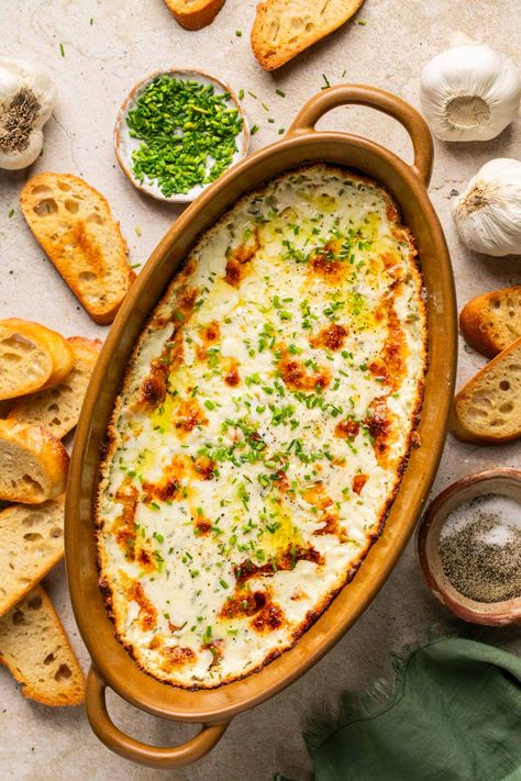 An easy, game day favorite, this garlic bread dip is all of the taste and flavor of your favorite cheesy garlic bread, in dip form! Serve with warm crusty bread, raw veggies, or crackers and enjoy this creamy, savory appetizer! Bread And Oil Dip, Garlic Bread Dip, Baked Garlic Bread, Bread Dips Recipes, Bread Dips, Cream Cheese Recipes Dip, Fall Planning, Raw Veggies, Queso Dip Recipes