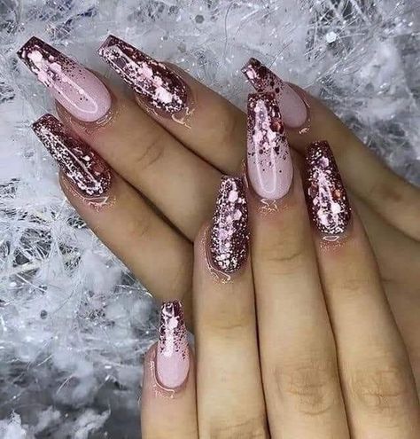 Nail Art Paillette, Nails Colorful, New Years Nail Designs, Lashes Mascara, Long Nail Designs, Gold Nail, Christmas Nail Art Designs, Eyeshadow Eyeliner, Glam Nails