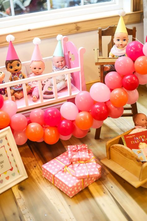 Baby Doll Birthday Party, Baby Doll Cake, Doll Birthday Party, Doll Tea Party, Pink Happy Birthday, Pink Birthday Cakes, Baby Doll Toys, Happy Birthday Candles, Doll Party