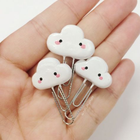 Cute Polymer Clay Ideas Kawaii, Cute Polymer Clay Kawaii, Things To Make From Clay, Cloud Mushroom, Things To Do With Clay, Fimo Kawaii, Clay Kawaii, Kawaii Cloud, Diy Fimo