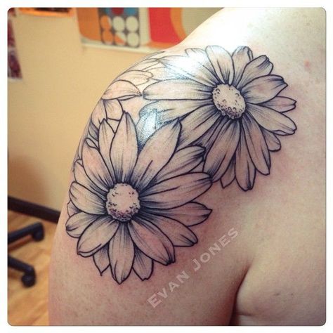 Tattoo Simple Flower, Tattoo Shoulder Cap, Daisy Tattoo Meaning, Daisy Tattoos, Mermaid Sleeve Tattoos, Hawaiian Flower Tattoos, Sunflower Tattoo Sleeve, Rose Shoulder Tattoo, Wolf Tattoo Sleeve