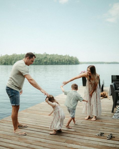 Dances on the dock ✨ The best things in life are the simple things. A full day together with no plans. The sunshine, the lake and family ♡ #family #familyphotography #familyphotographer #summersessions #cottageseason #familylove #loveandfamily #documentaryphotography #documentyourdays #summerdays #thebloomforum Family Dock Photos, Family Dancing Aesthetic, Lake Pictures With Family, Resort Family Photoshoot, Family Photos Near Water, Lake House Family Photoshoot, Lake Photoshoot Ideas Family, Lake Family Photoshoot Outfits, Family Photos By The Lake