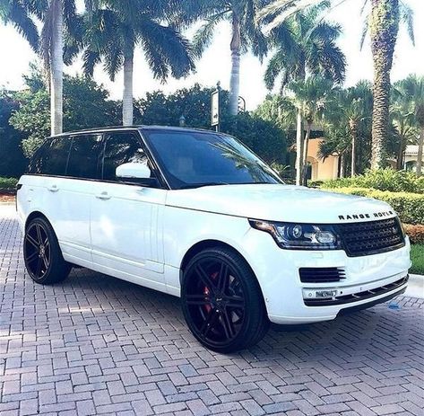 Cars Range Rover, White Range Rover, Range Rover White, Dream Cars Range Rovers, Aventador Lamborghini, Luxury Cars Range Rover, Range Rover Supercharged, White Range, New Luxury Cars