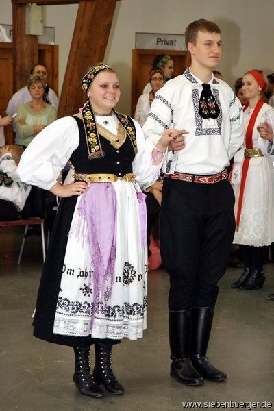 German traditional dress: from South Transylvania German Traditional Clothing, German Traditional Dress, European Costumes, German Costume, Costumes Around The World, German Dress, Young Frankenstein, Native Dress, Folk Clothing