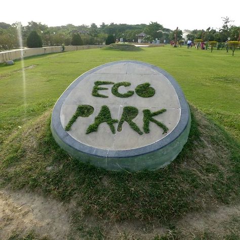 Eco Park Kolkata Photography, Eco Park Kolkata, Eco Park, Victoria Memorial, Storing Water, Aesthetic Photo Ideas, Water Body, Water Sports Activities, Hills And Valleys