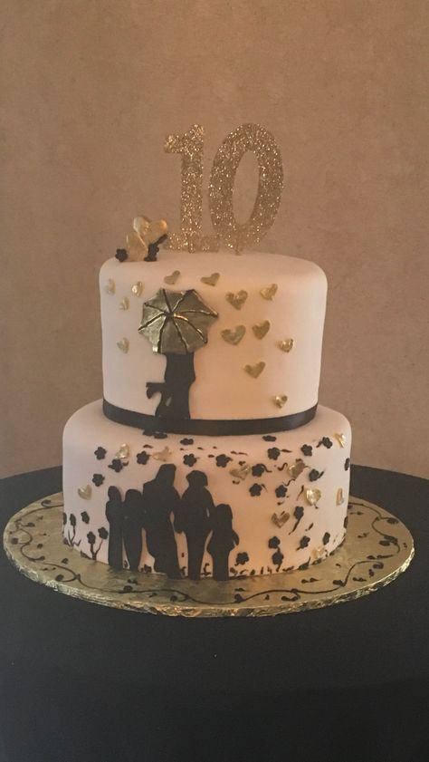 Our 10 anniversary cake , a Pinterest idea 10 Year Wedding Anniversary Cake, 10 Year Anniversary Cake Ideas, 10 Anniversary Cake, 10 Year Anniversary Cake, 10th Anniversary Cake, 10th Wedding Anniversary Party, Vow Renewal Cake, Renewal Vows, 25 Anniversary Cake