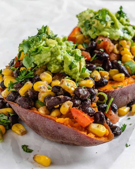 These Southwest stuffed sweet potatoes (Southwest Sweet Potatoes) with black bean salsa are loaded with fiber, plant-based protein, and tons of flavor to satisfy as a quick, hearty, meat-free meal! It's Gluten-free, Dairy-free, WFPB, Vegan + ready in just 15 minutes! #plantbasedonabudget #southwest #stuffed #sweet #potatoes Sweet Potato Plant, Plant Based Recipes Dinner, Stuffed Sweet Potatoes, Chicken Wrap Recipes, Black Bean Salsa, Bean Salsa, Loaded Sweet Potato, Diet Recipes Easy, Vegan Sour Cream