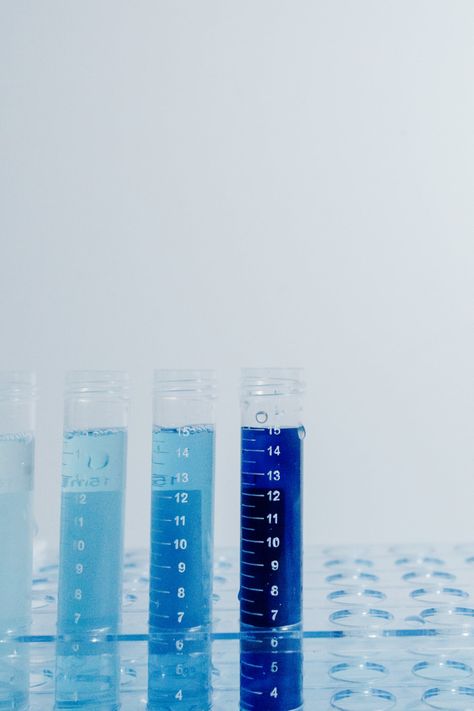 Clear Plastic Vials With Blue Liquid · Free Stock Photo Blue Liquid, Candy Display, Scientific Experiment, Test Tubes, Petri Dish, Marie Curie, Life Hacks For School, Adobe Photoshop Lightroom, Test Tube