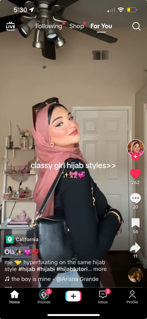 Pony Hairstyles, Classy Girl, Simple Gel Nails, Hijabi Outfits, The Boy Is Mine, Abayas Fashion, New Wall, Hijab Fashion, Modest Outfits