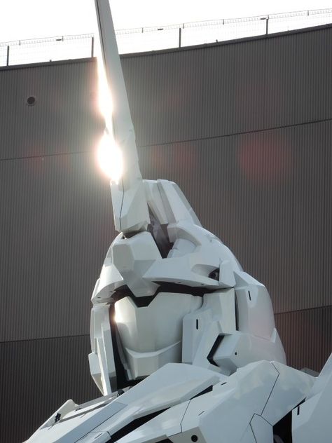 The Life-Sized Unicorn Gundam Statue: Work In Progress (Update 25th August 2017 PART TWO) No.6 NEW Images, credits http://www.gunjap.net/site/?p=324964 Gundam Aesthetic, Rosario Vampire Anime, Unicorn Gundam, Arte Grunge, Aesthetic Space, Body Pose Drawing, Gundam Seed, Dragon Ball Goku, Graphic Design Fonts