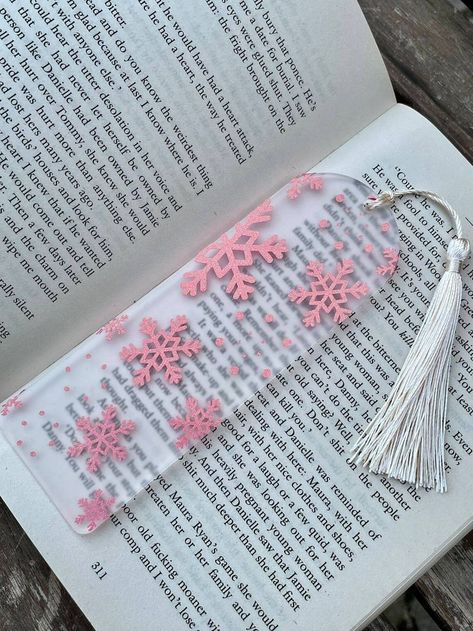 Pink Bookmark, Valentines Bookmarks, Christmas Bookmarks, Handmade Personalized Gifts, Diy Bookmarks, Book Markers, Personalized Teacher Gifts, Bookmark Gifts, How To Make Bookmarks