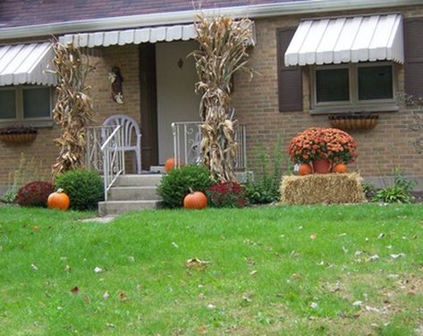 How you extend your front porch concrete will depend on the existing porch, the new area you want to cover and how you want to finish the extension. Always check local building regulations first -- many areas have restrictions on street setbacks and other conditions that will affect a porch extension. Extend Front Porch, Concrete Front Porch, Porch Extension, Yard Crashers, Front Porch Concrete, Front Stoop, House Yard, Concrete Porch, Fall Decorations Porch